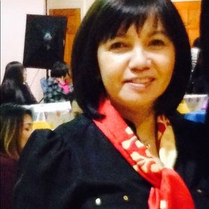 Meet your Posher, Elenita